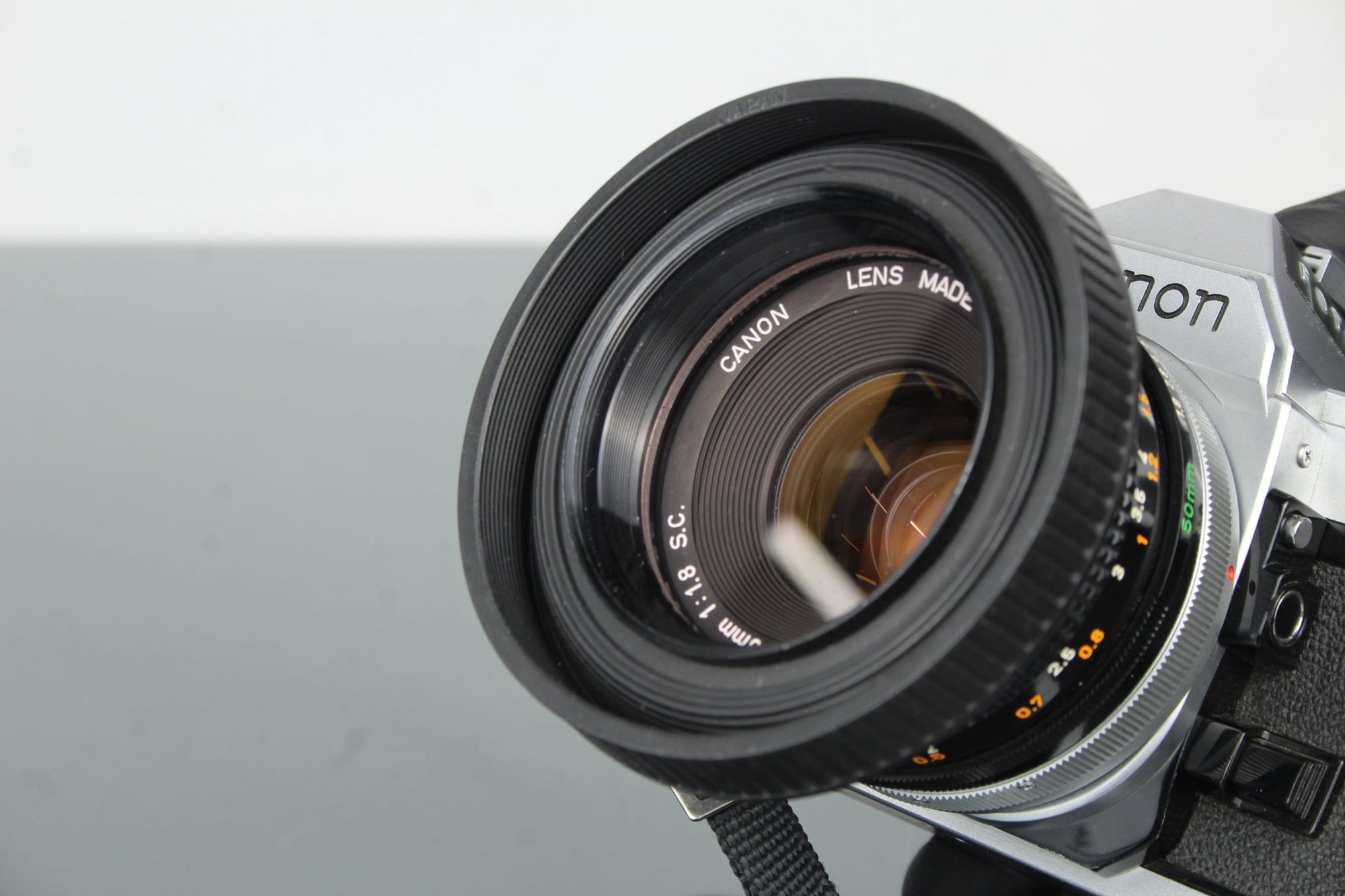 Canon AE - 1 + 50mm 1.8 Canon FD lens - Dutch|Thrift