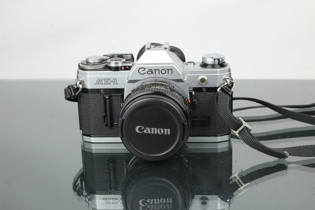 Canon AE - 1 + 50mm 1.8 Canon FD lens - Dutch|Thrift