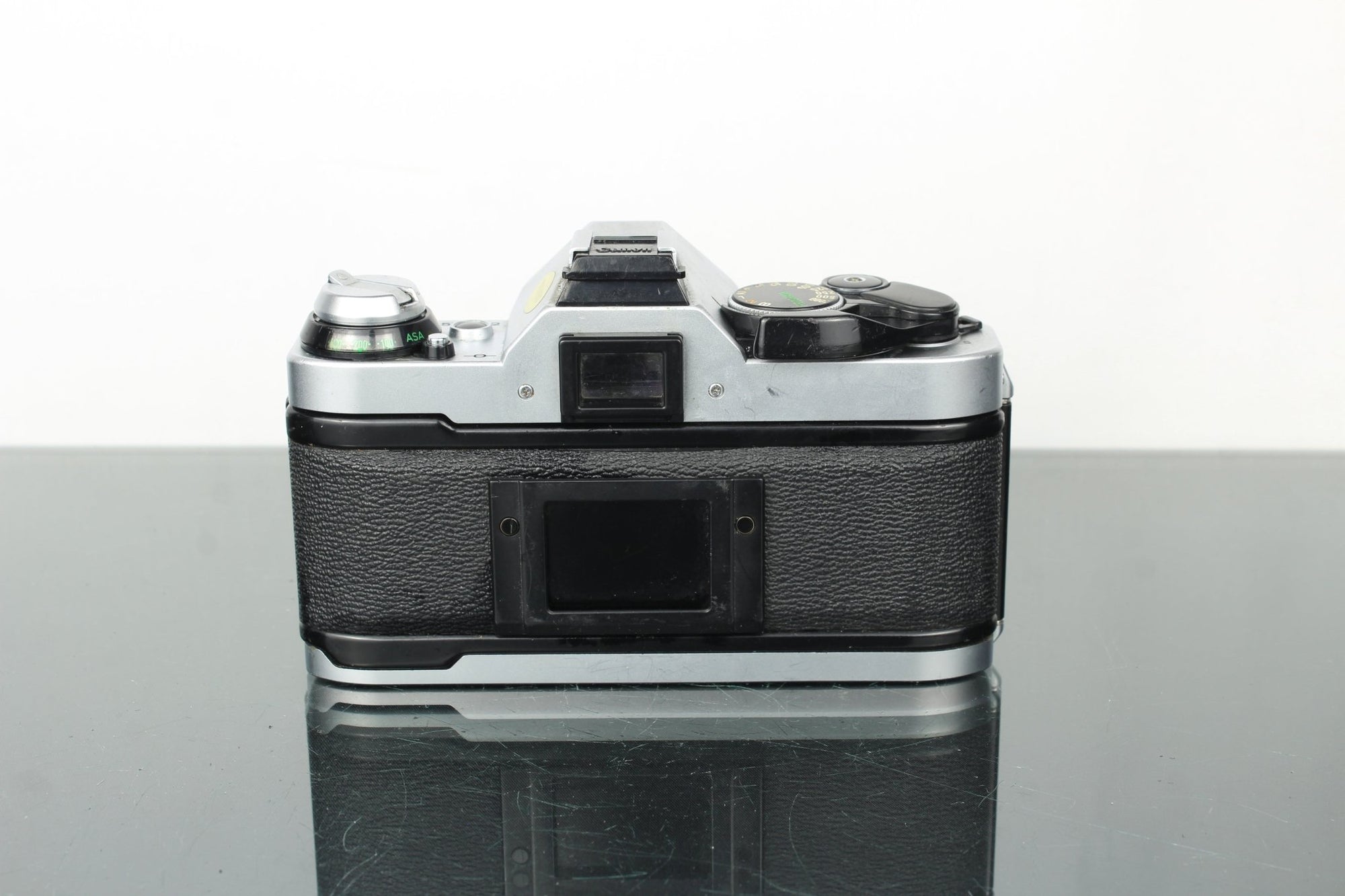 Canon AE - 1 + 50mm 1.8 Canon FD lens - Dutch|Thrift