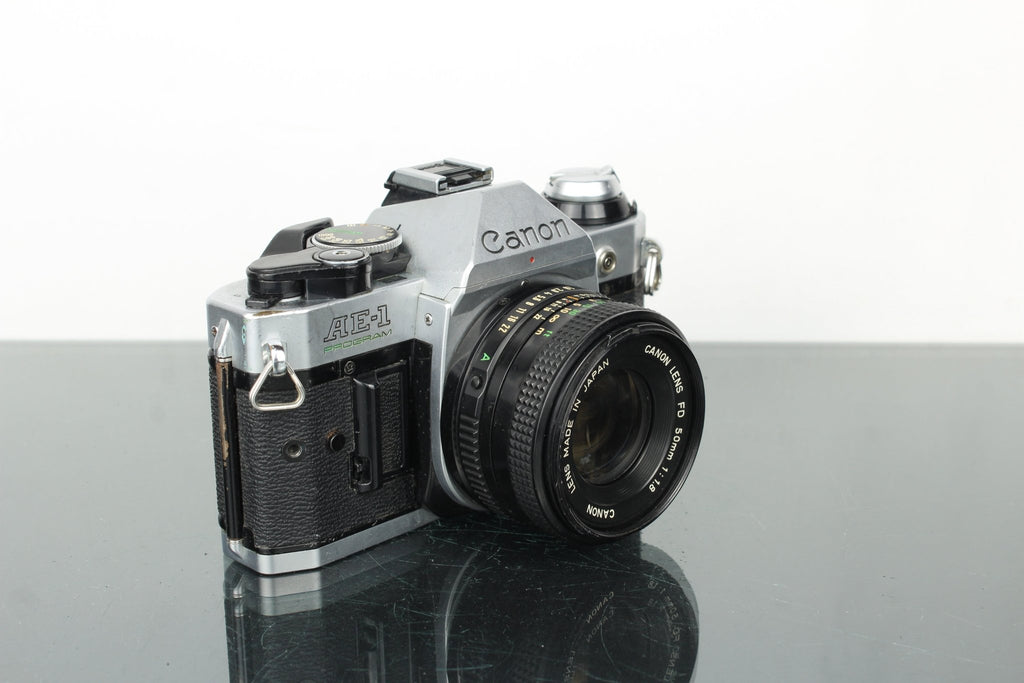 Canon AE - 1 + 50mm 1.8 Canon FD lens - Dutch|Thrift