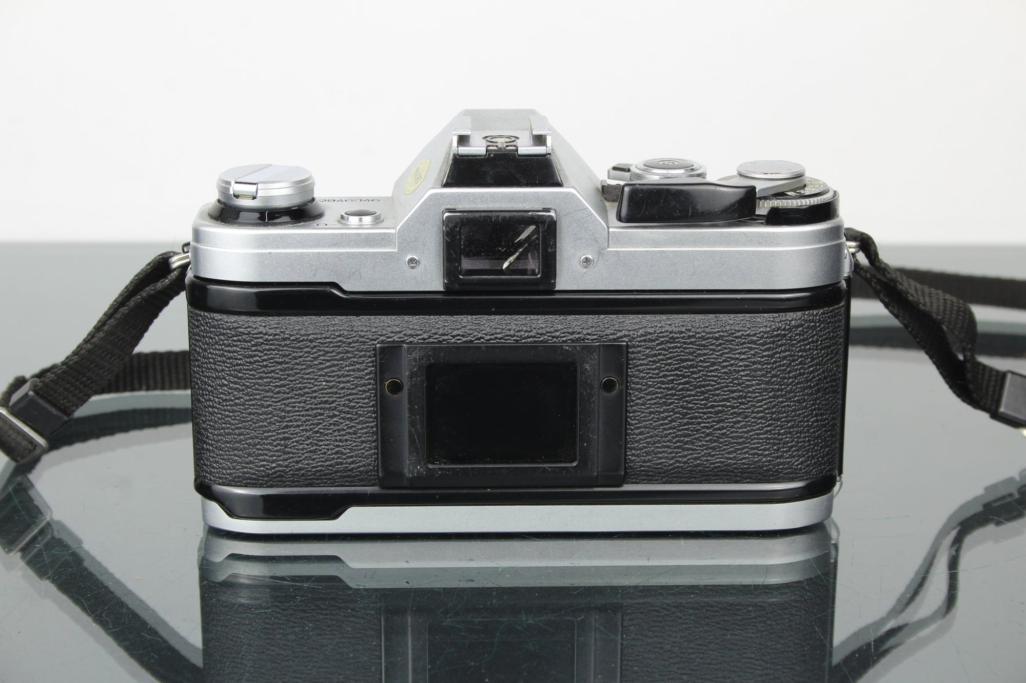 Canon AE - 1 + Canon FD 24mm 2.8 lens - Dutch|Thrift