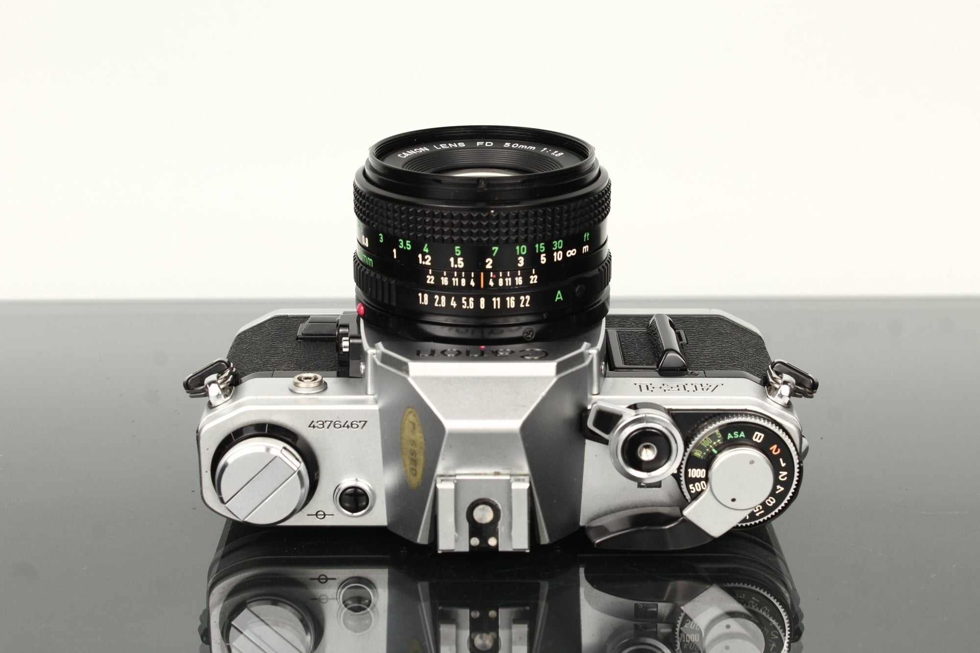 Canon AE - 1 + Canon FD 50mm f/1.8 - Dutch|Thrift