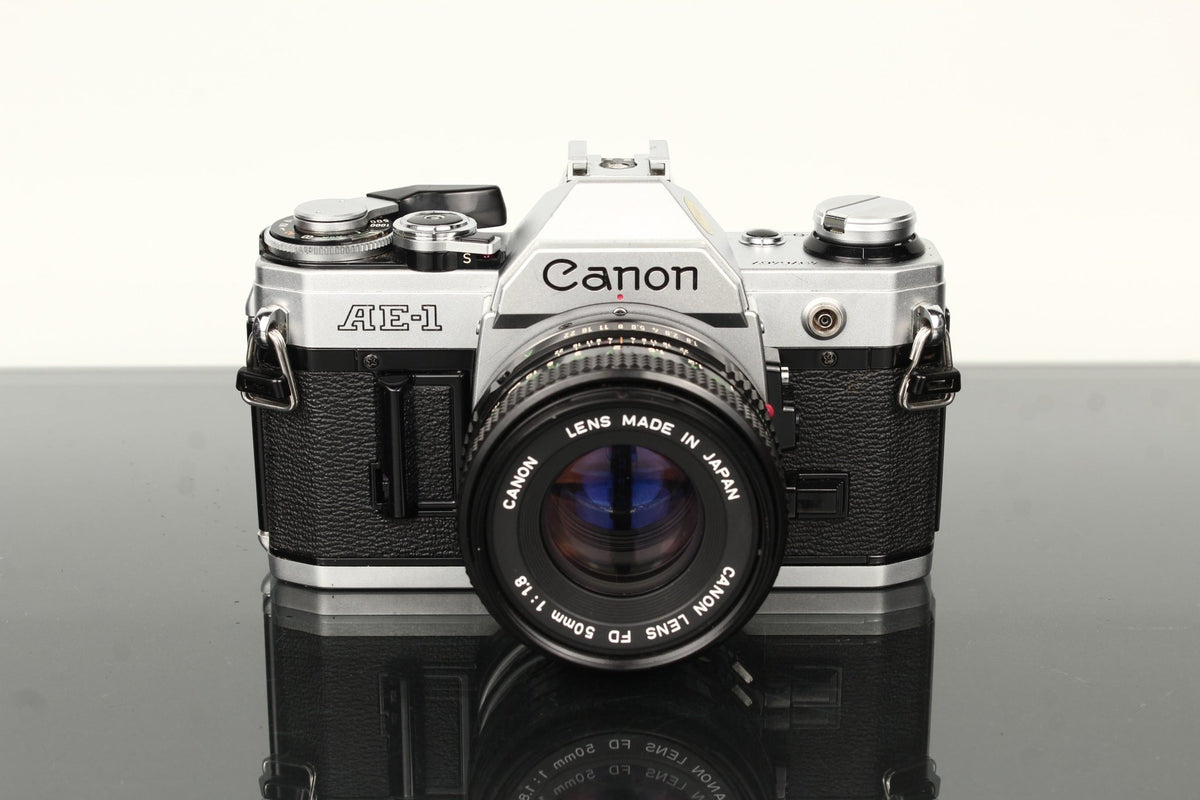 Canon AE - 1 + Canon FD 50mm f/1.8 - Dutch|Thrift