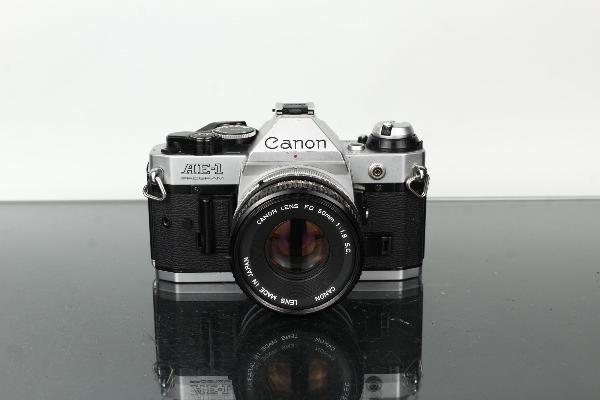 Canon AE - 1 Program - Dutch|Thrift