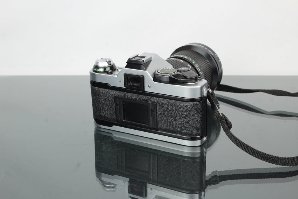 Canon AE - 1 Program + 35 - 105mm 1:3.5 Canon lens - Dutch|Thrift