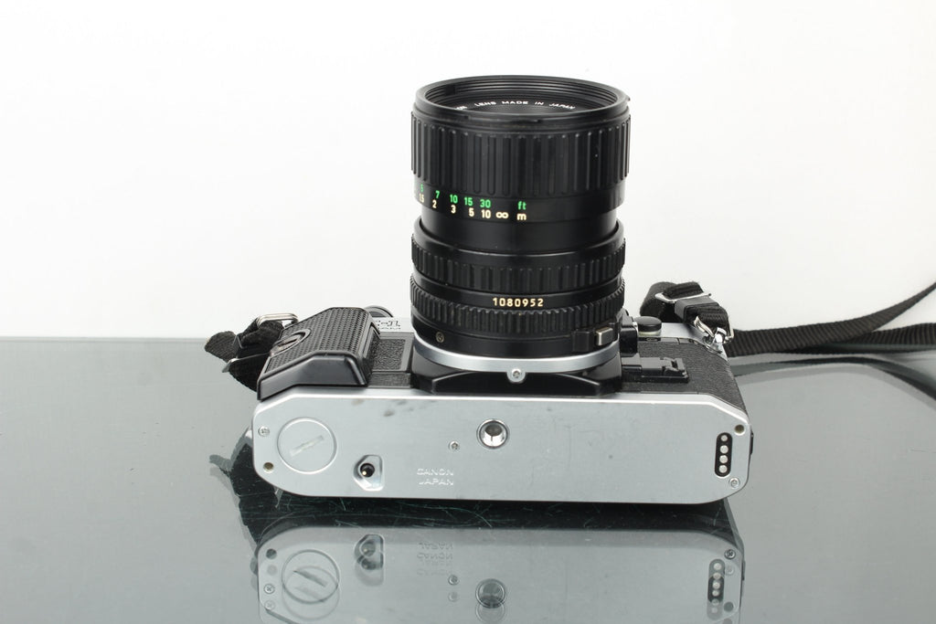 Canon AE - 1 Program + FD 35 - 70mm 1:3.5 - 4.5 Canon lens - Dutch|Thrift