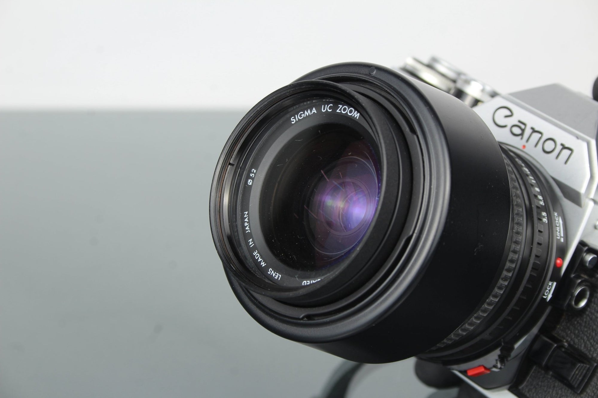 Canon AE - 1 + Sigma UC Zoom 3.5 - 4.5 lens - Dutch|Thrift