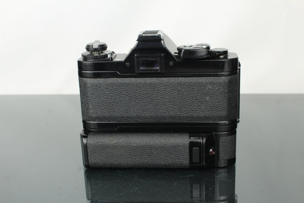 Canon AV - 1 + 50mm 1.8 FD lens - Dutch|Thrift