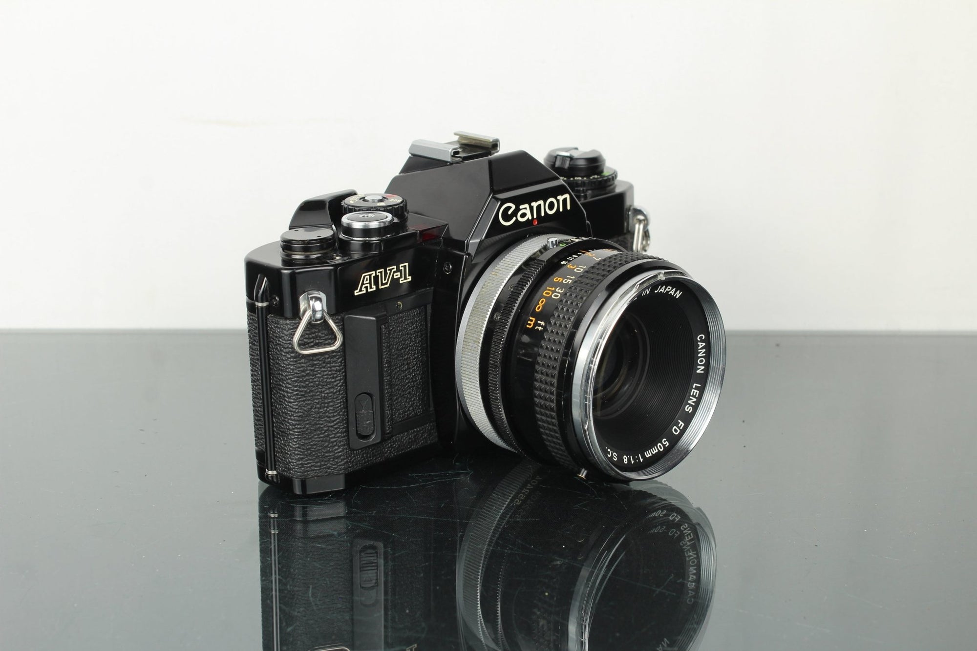 Canon AV - 1 + 50mm 1.8 FD lens - Dutch|Thrift