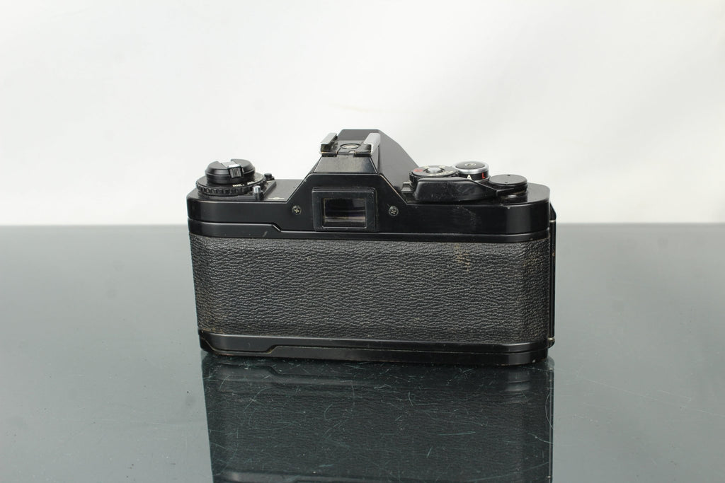 Canon AV - 1 + Canon FD 28mm 1:2.8 lens - Dutch|Thrift