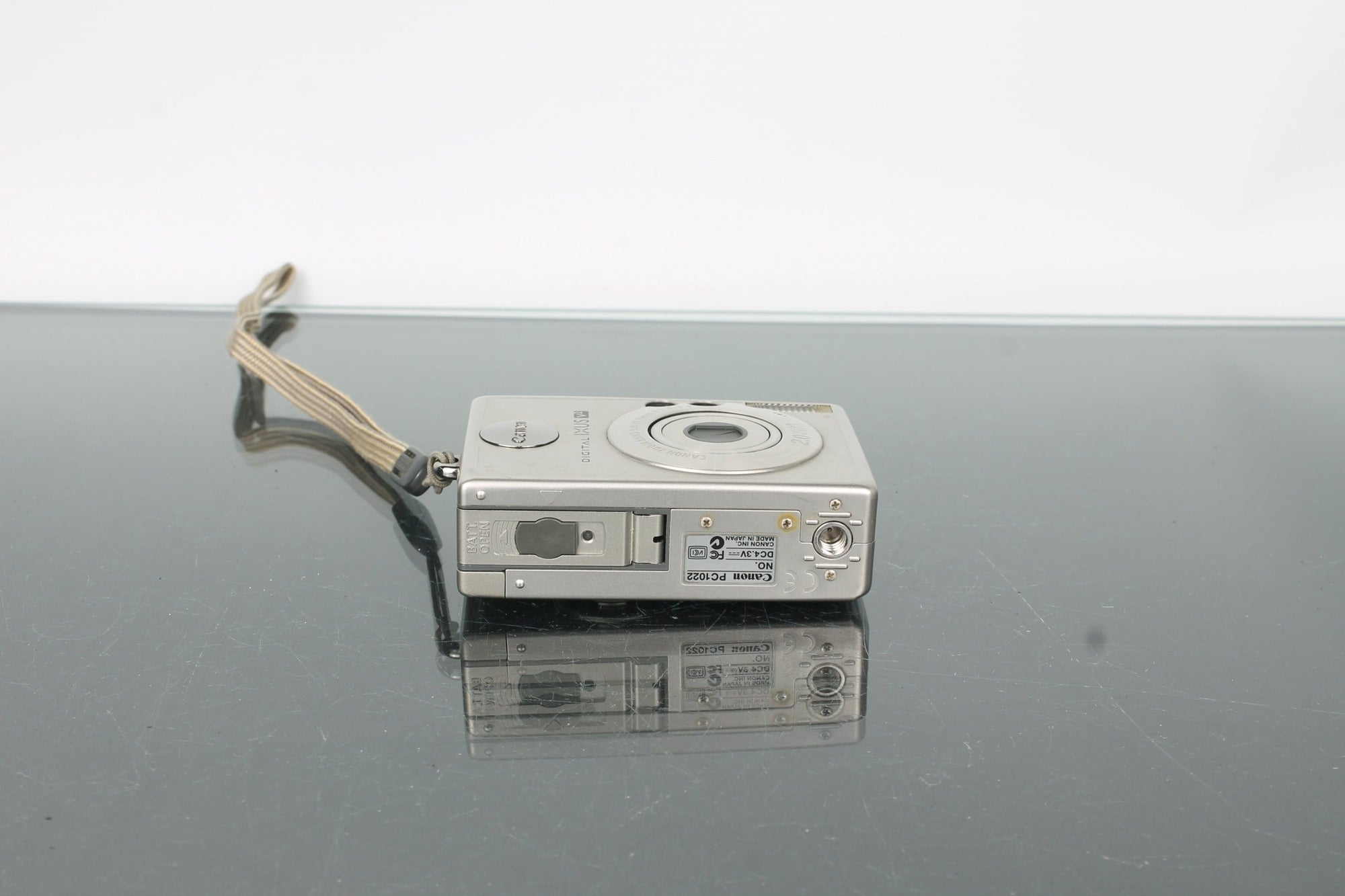 Canon Digital IXUS V2 - Dutch|Thrift