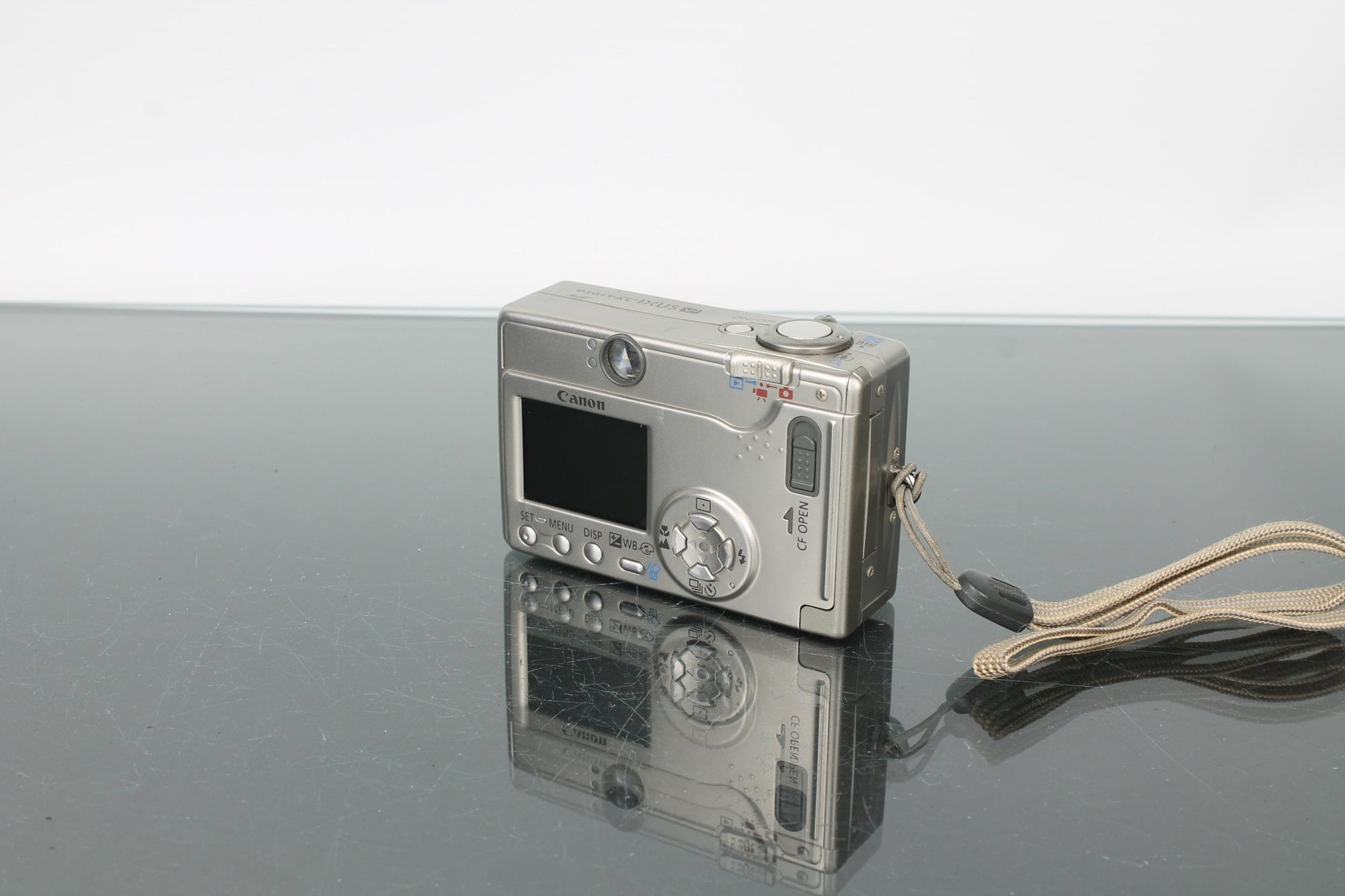 Canon Digital IXUS V2 - Dutch|Thrift