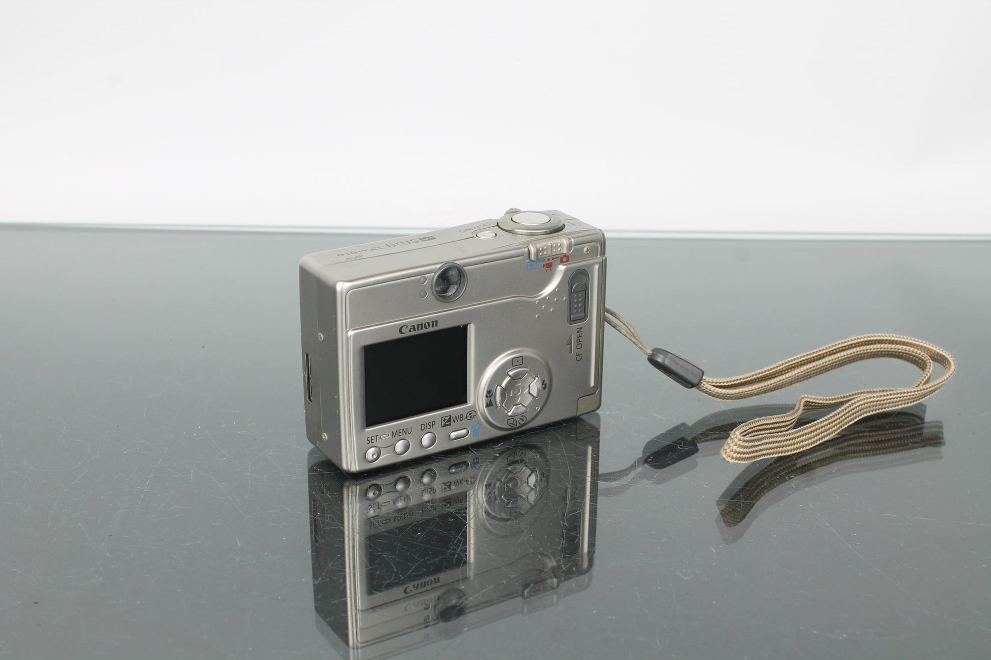 Canon Digital IXUS V2 - Dutch|Thrift