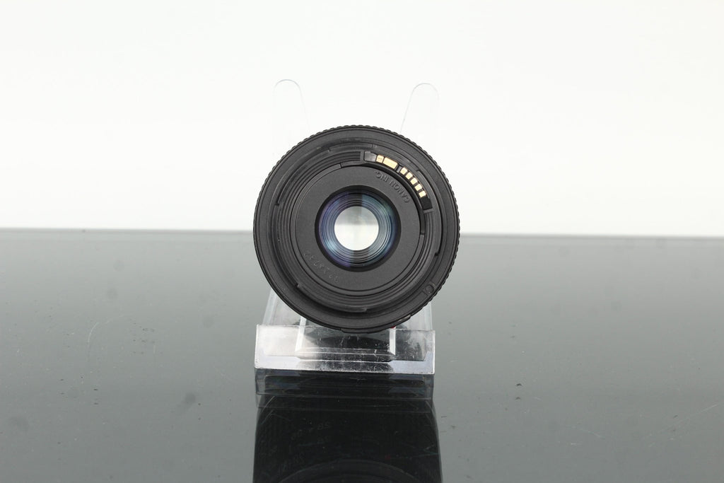 Canon EF 28 - 80mm f/3.5 - 5.6 - Dutch|Thrift