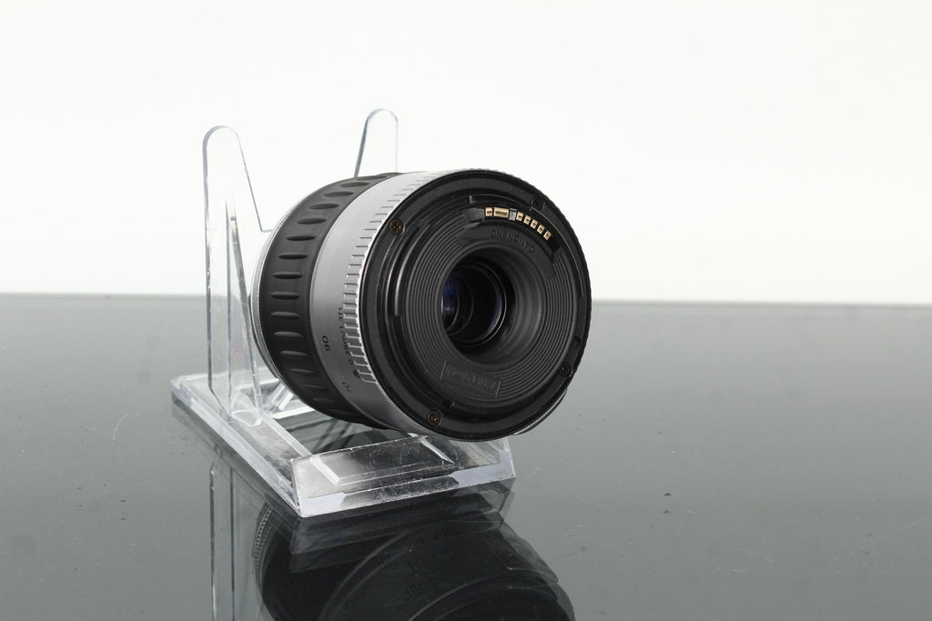 Canon EF 28 - 90mm 1:4 - 5.6 II - Dutch|Thrift