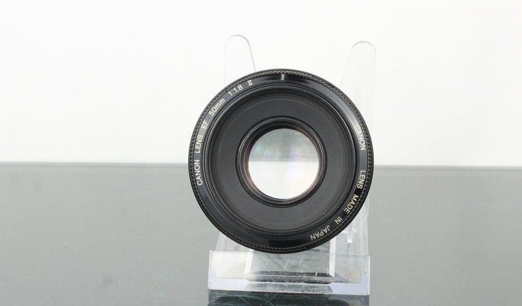 Canon EF 50mm 1:1.8 (EF Mount) - Dutch|Thrift