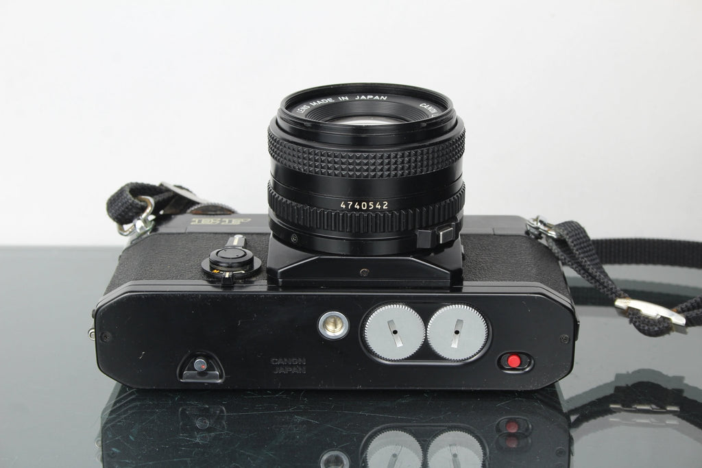 Canon EF + 50mm 1.8 FD lens - Dutch|Thrift