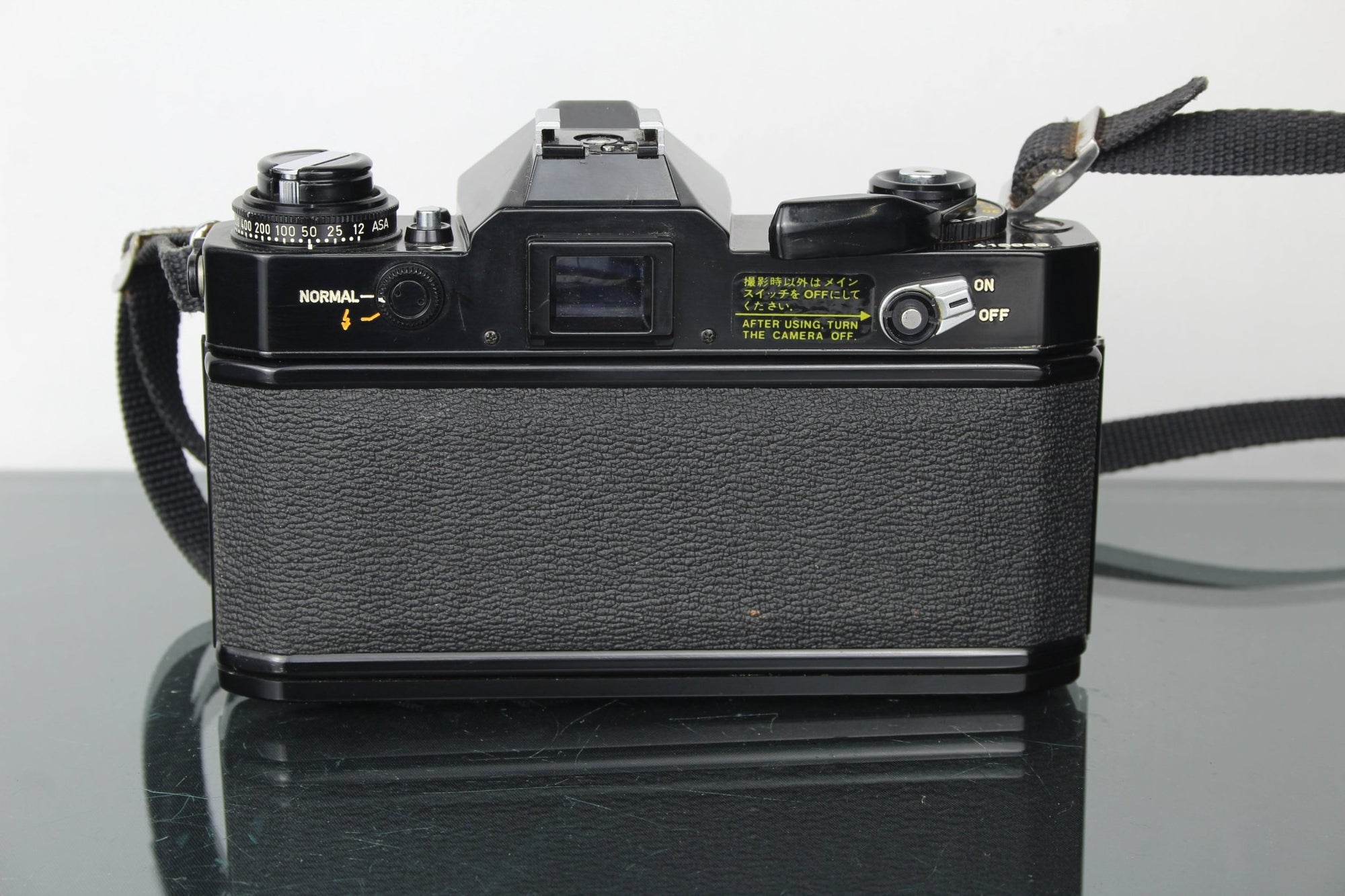 Canon EF + 50mm 1.8 FD lens - Dutch|Thrift