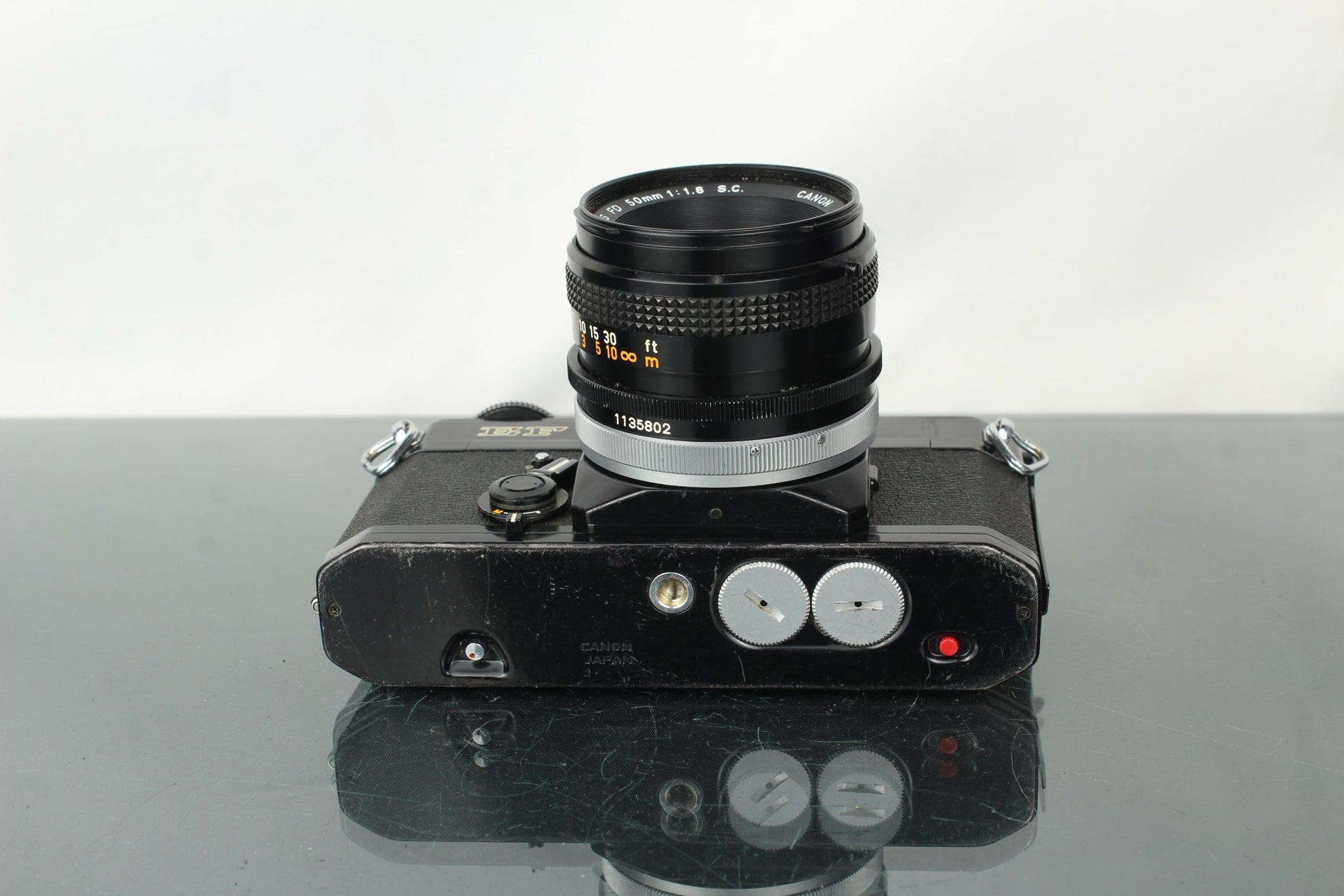 Canon EF + 50mm 1.8 FD lens - Dutch|Thrift