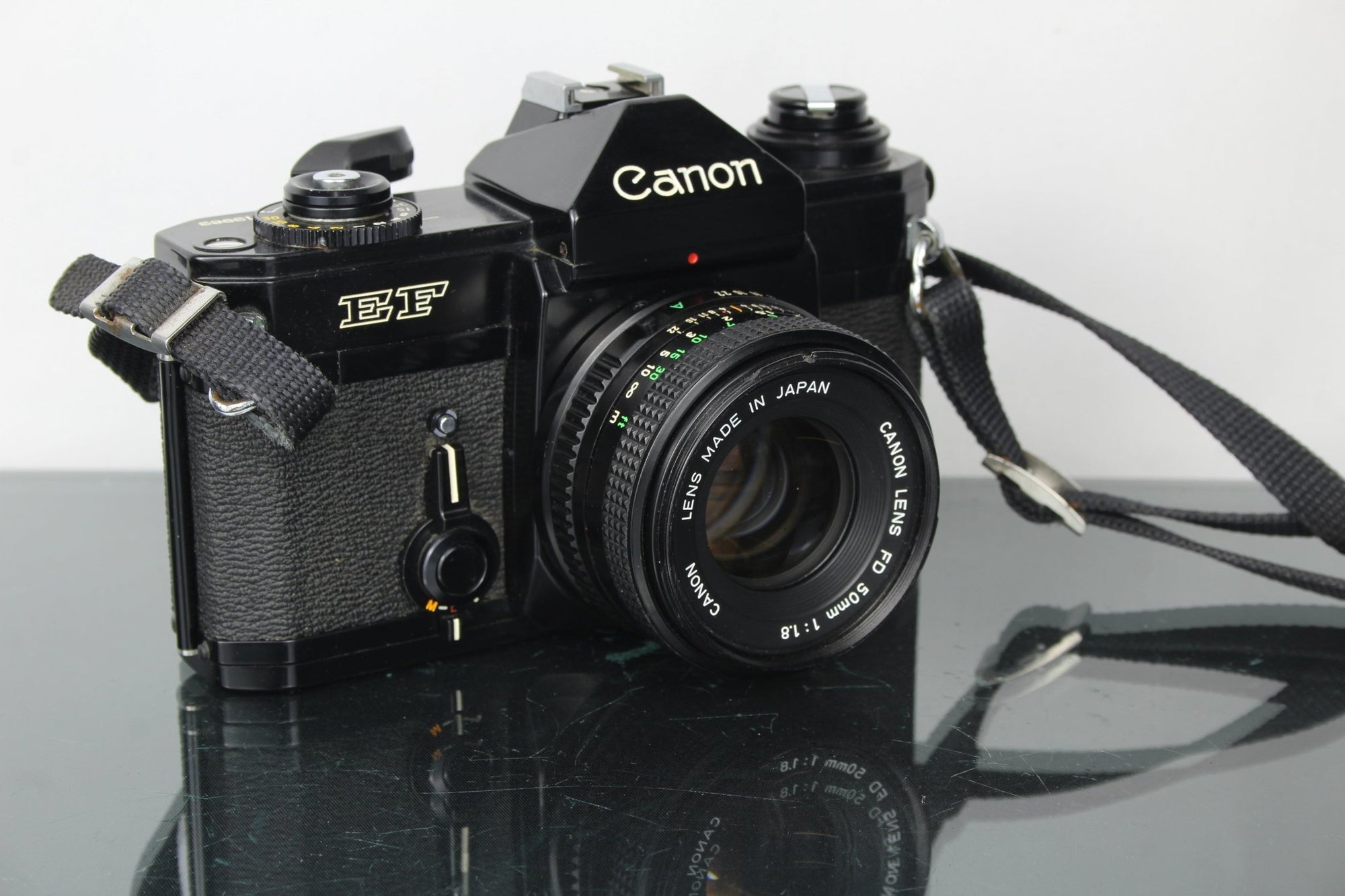 Canon EF + 50mm 1.8 FD lens - Dutch|Thrift