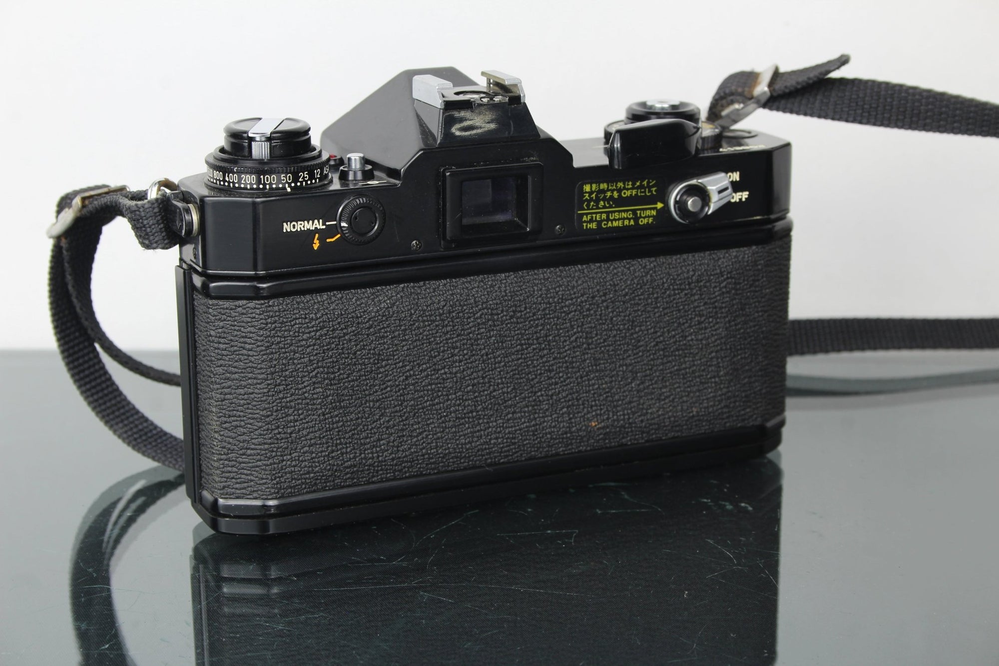 Canon EF + 50mm 1.8 FD lens - Dutch|Thrift