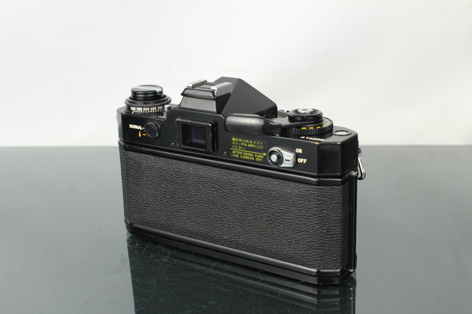 Canon EF + 50mm 1.8 FD lens - Dutch|Thrift