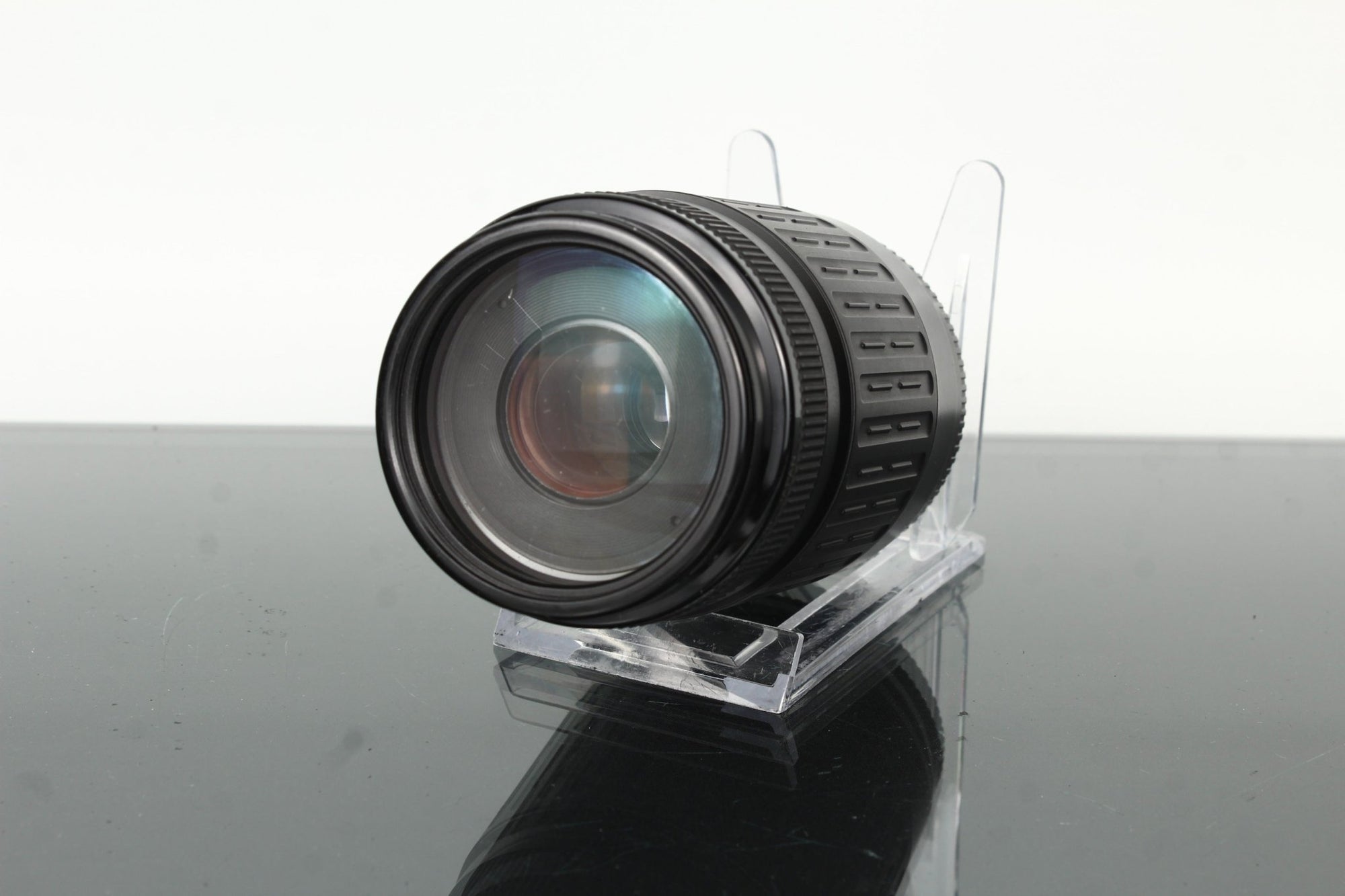 Canon EF 75 - 300mm 1:4 - 5.6 III - Dutch|Thrift