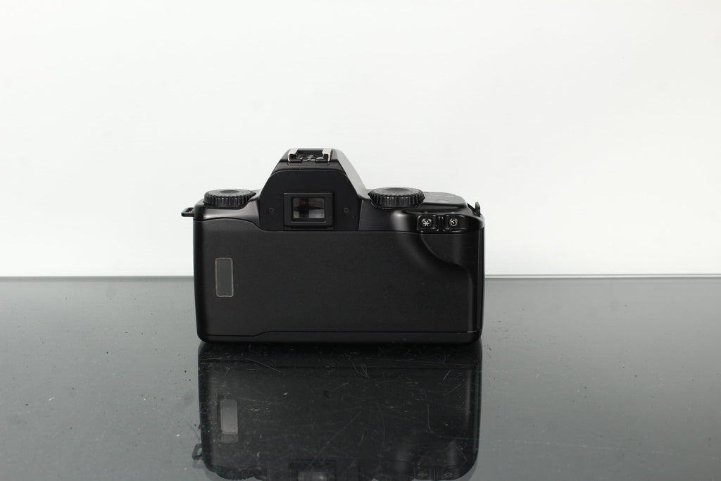 Canon EF - M + Canon Zoom Lens EF 35 - 105mm 1:4.5 - 5.6 - Dutch|Thrift