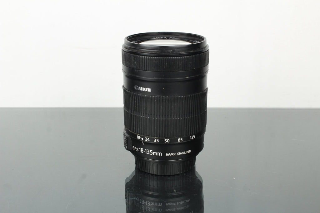 Canon EF - S 18 - 135mm 1:3.5 - 5.6 IS EF Mount - Dutch|Thrift