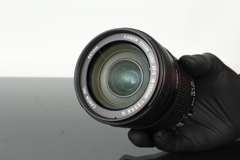 Canon EF - S 18 - 135mm f/3.5 - 5.6 IS - Dutch|Thrift