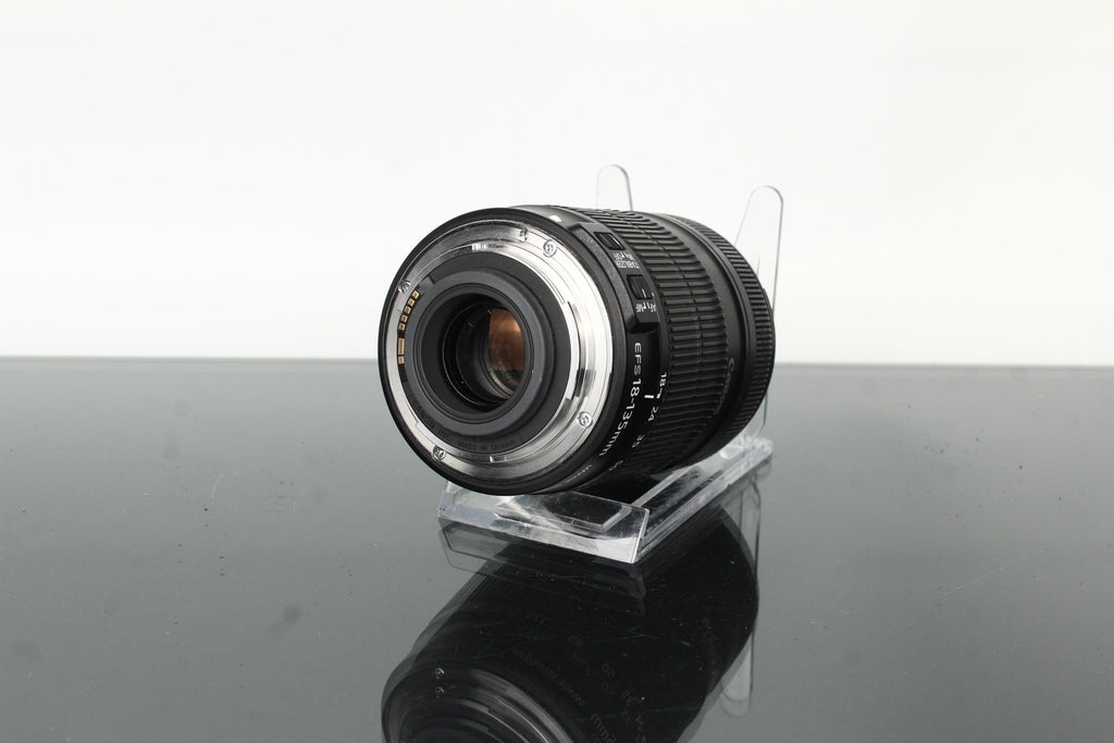 Canon EF - S 18 - 135mm f/3.5 - 5.6 IS - Dutch|Thrift
