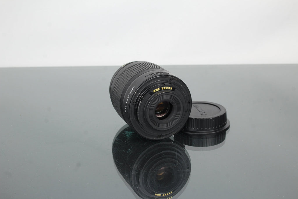 Canon EF - S 18 - 55MM 1:3.5 - 5.6 EF - S Mount - Dutch|Thrift