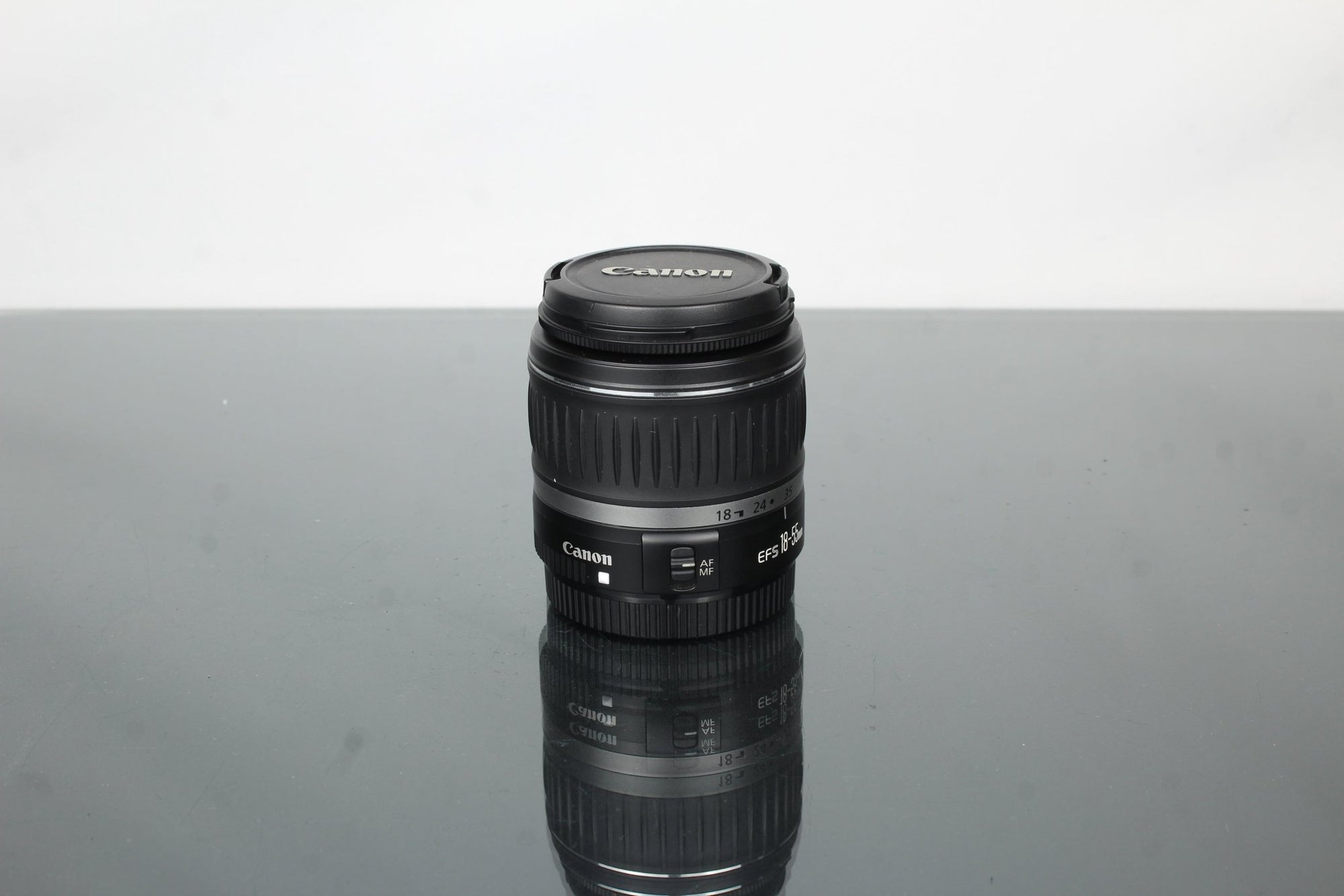 Canon EF - S 18 - 55mm 1:3.5 - 5.6 EF - S mount - Dutch|Thrift