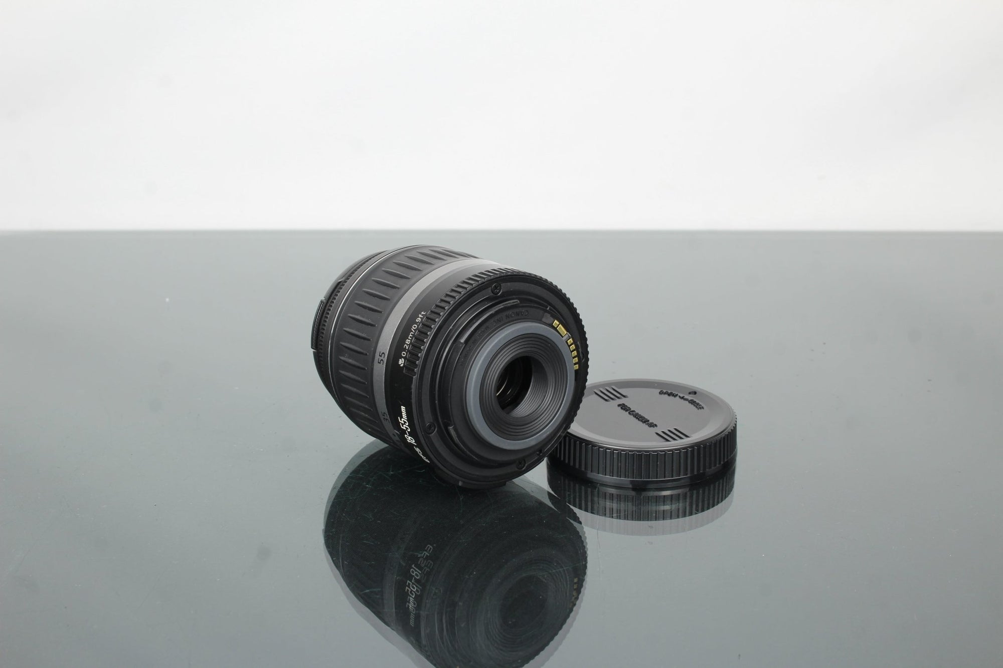 Canon EF - S 18 - 55mm 1:3.5 - 5.6 EF - S mount - Dutch|Thrift