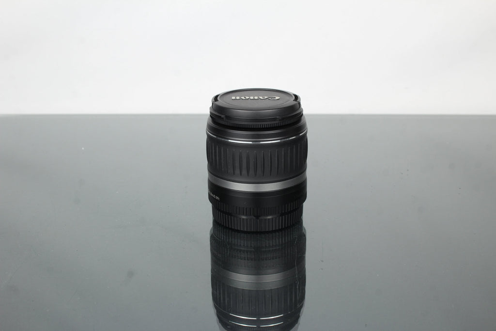 Canon EF - S 18 - 55mm 1:3.5 - 5.6 EF - S mount - Dutch|Thrift