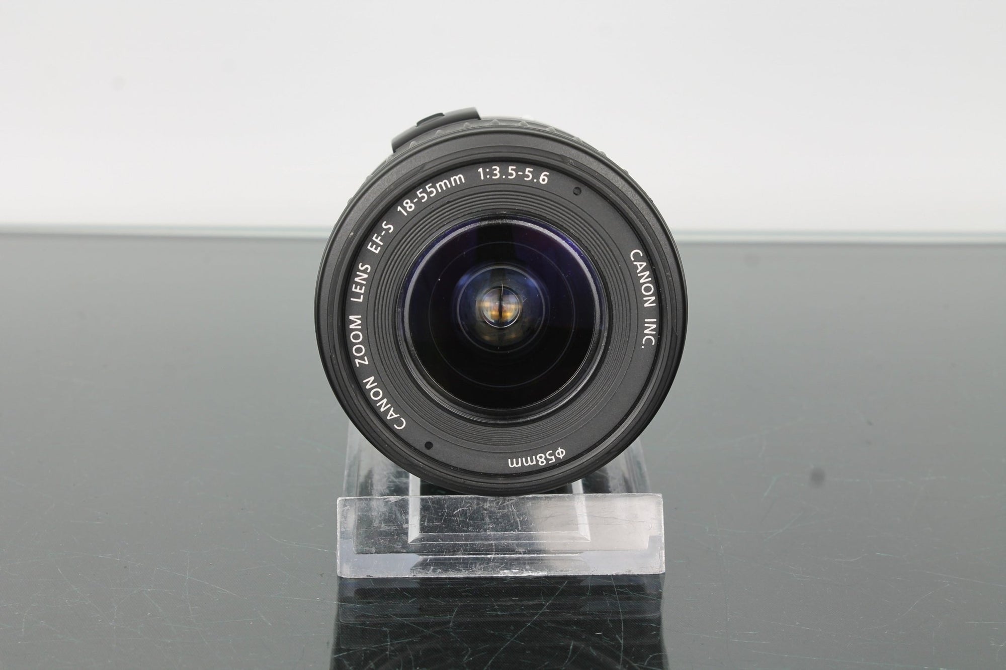 Canon EF - S 18 - 55mm f/3.5 - 5.6 - Dutch|Thrift