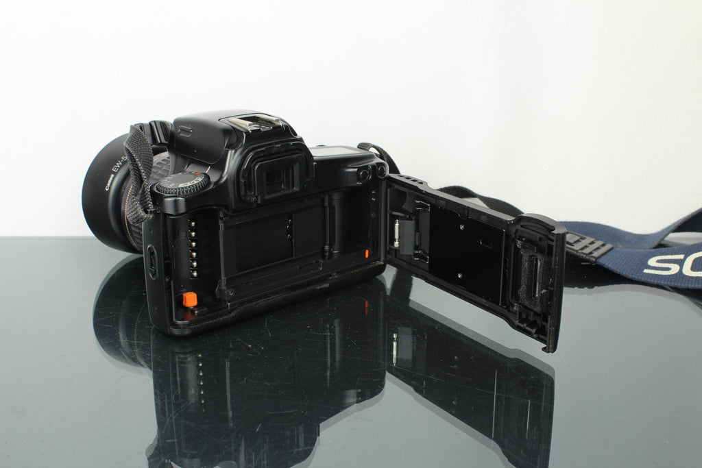 Canon EOS 1000F + 35 - 80mm 1:4 - 5.6 Canon EF lens - Dutch|Thrift