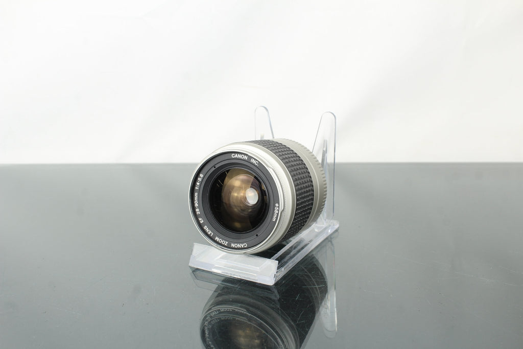 Canon EOS 300 + 28 - 90mm f/4 - 5.6 EF lens - Dutch|Thrift