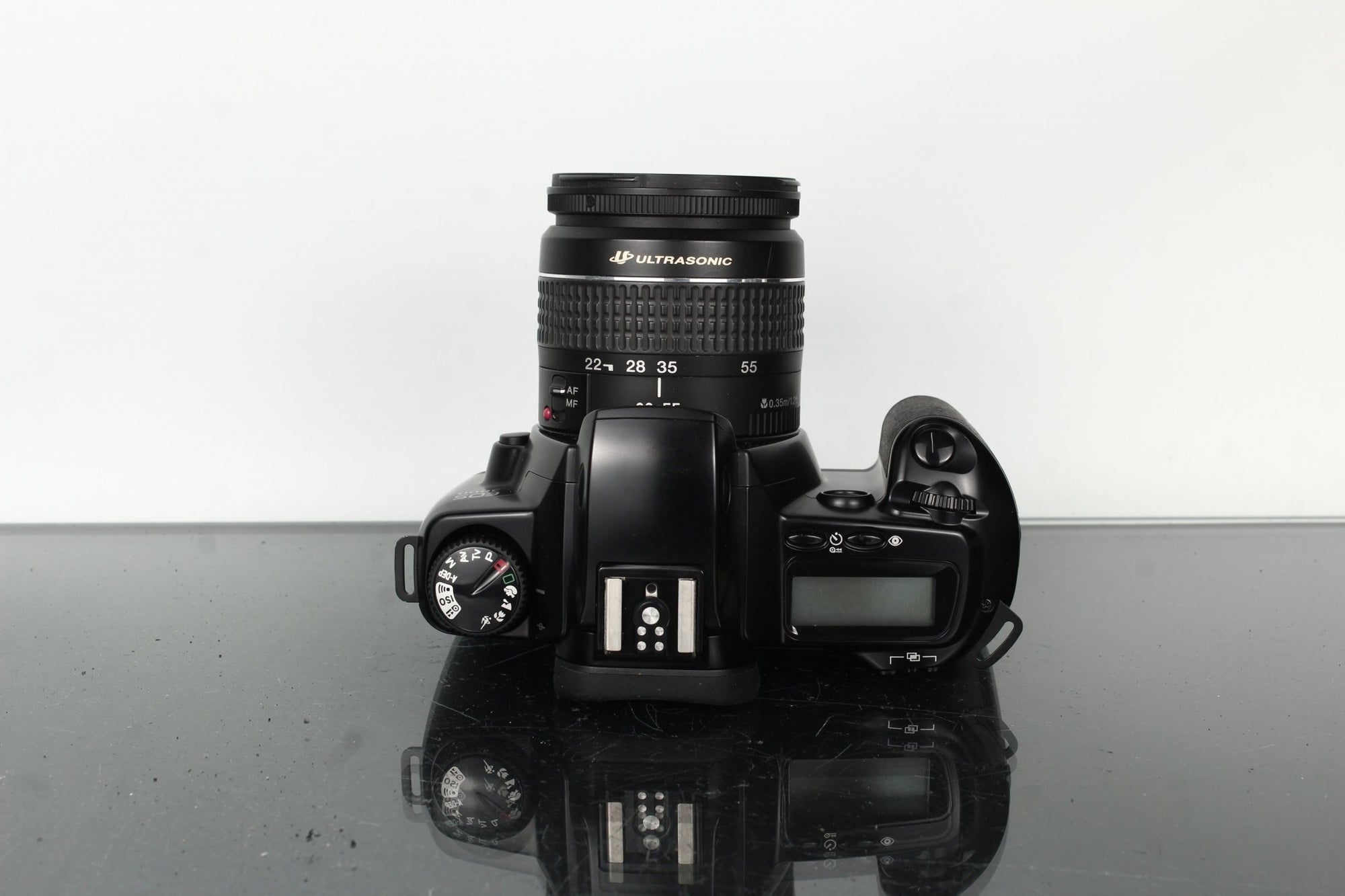 Canon EOS 3000 + Canon EF 22 - 55mm 1:4 - 5.6 - Dutch|Thrift