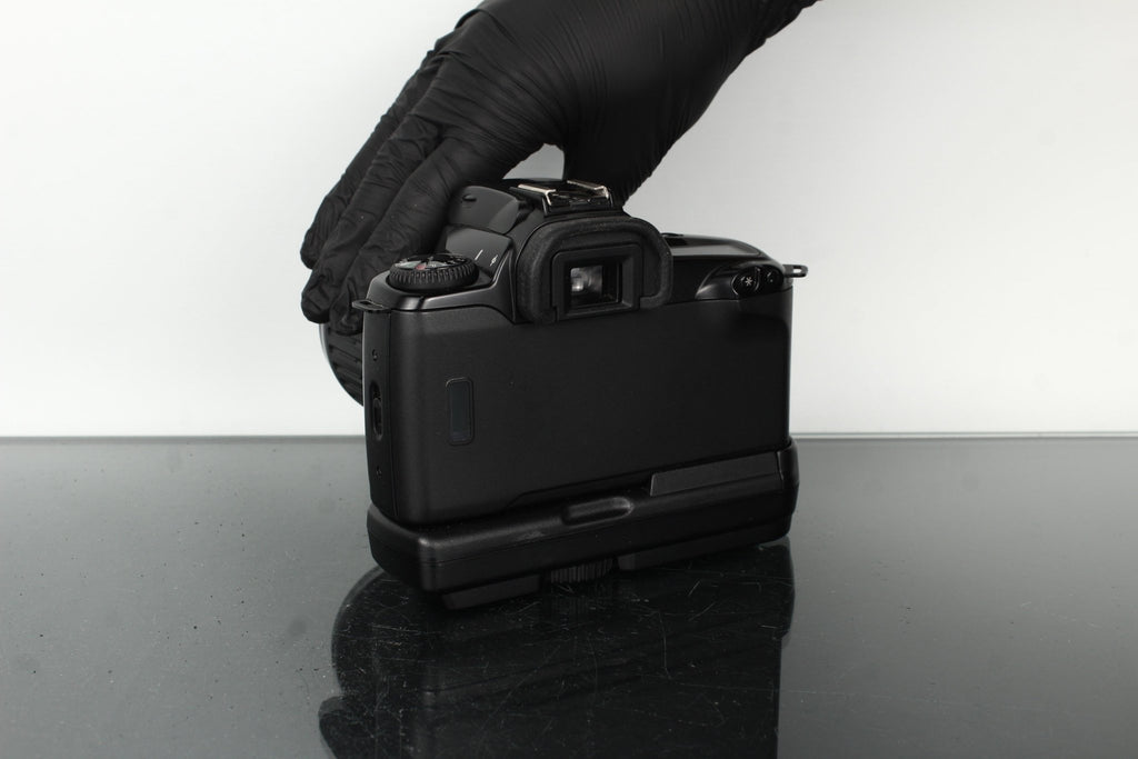 Canon EOS 3000 + Canon EF 80 - 200mm 1:4.5 - 5.6 - Dutch|Thrift