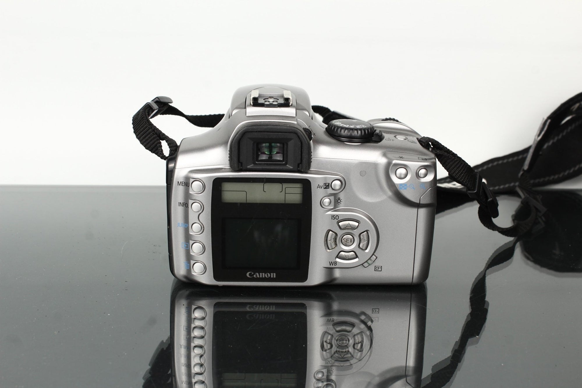 Canon EOS 300D + Canon EF 28 - 105mm f/4 - 5.6 - Dutch|Thrift