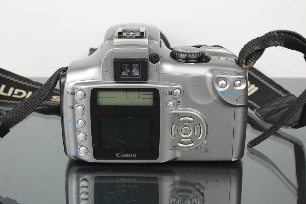 Canon EOS 300D + Tamron 80 - 210mm 1:4.5 - 5.6 lens - Dutch|Thrift