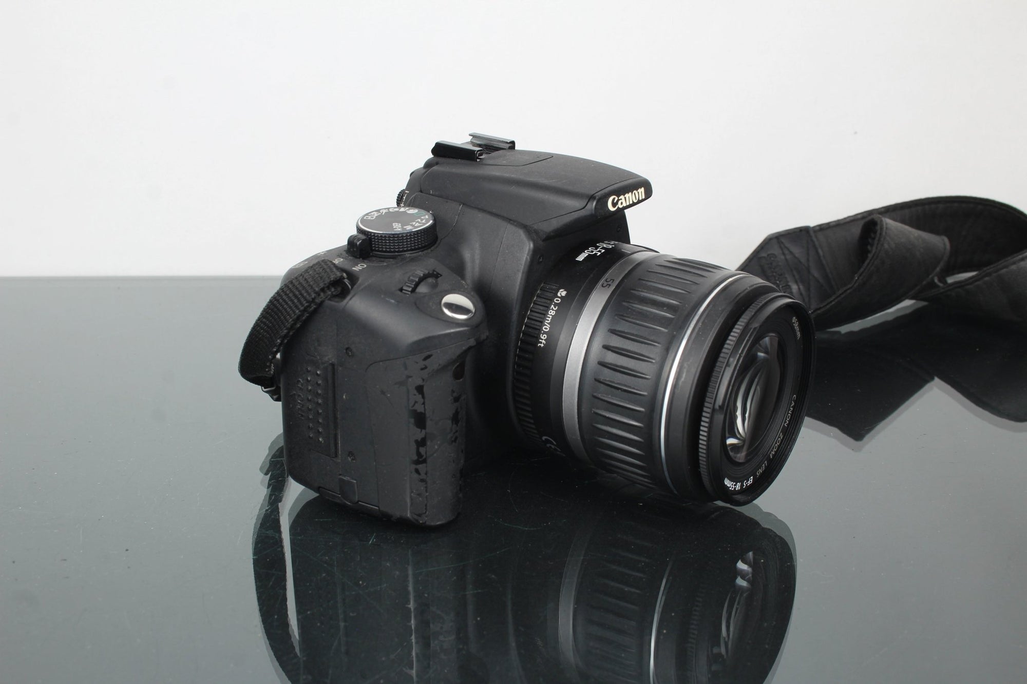 Canon EOS 350D + 18 - 55mm Canon lens - Dutch|Thrift