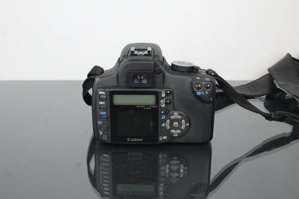 Canon EOS 350D + 18 - 55mm Canon lens - Dutch|Thrift