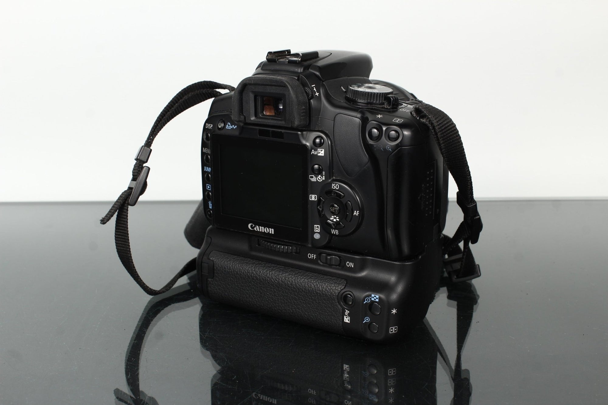 Canon EOS 400D + EF - S 18 - 55mm f/3.5 - 5.6 - Dutch|Thrift