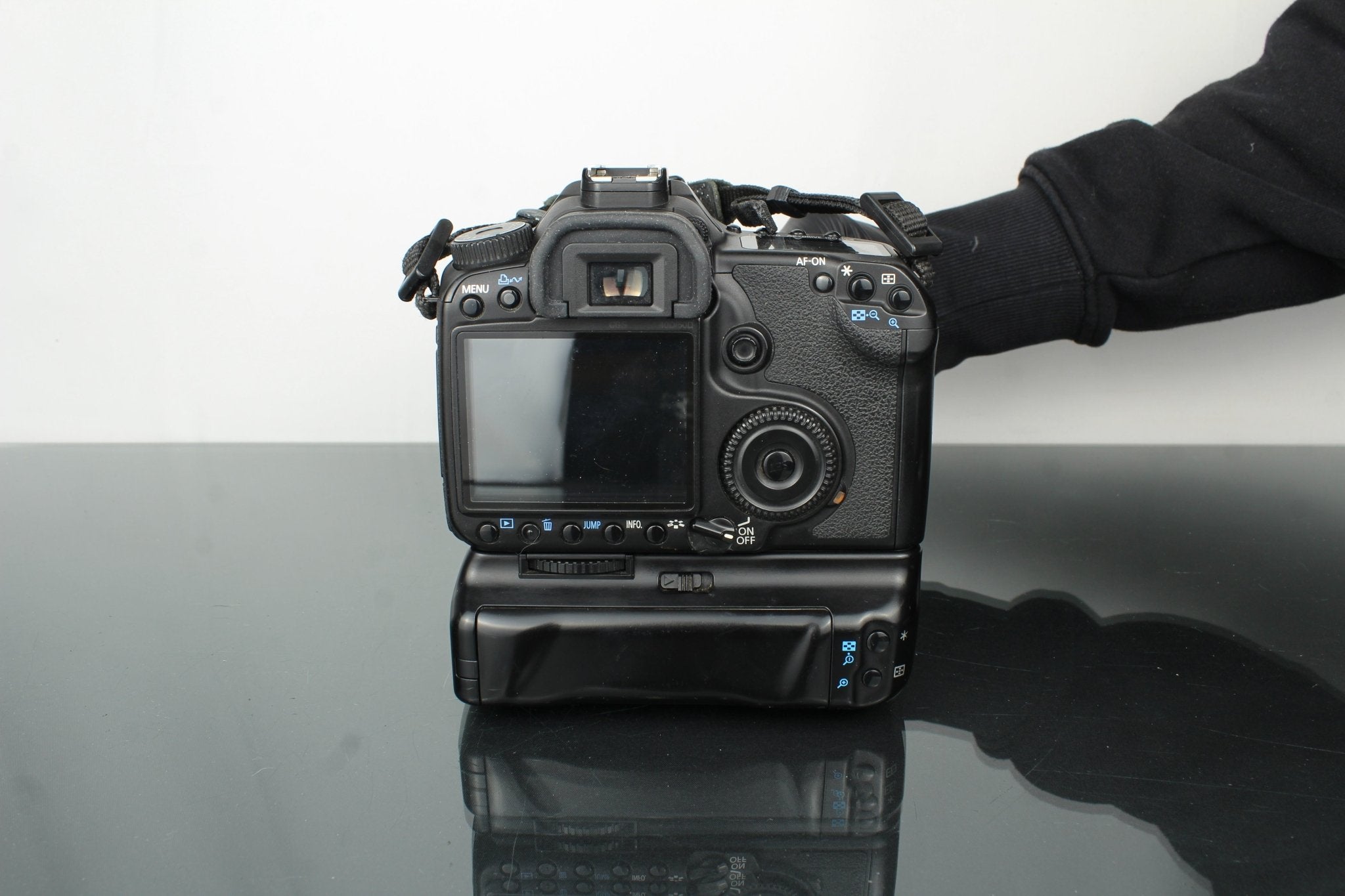Canon EOS 40D + Canon Zoom Lens EF-S 17-85mm 1:4-5.6 67mm – Dutch