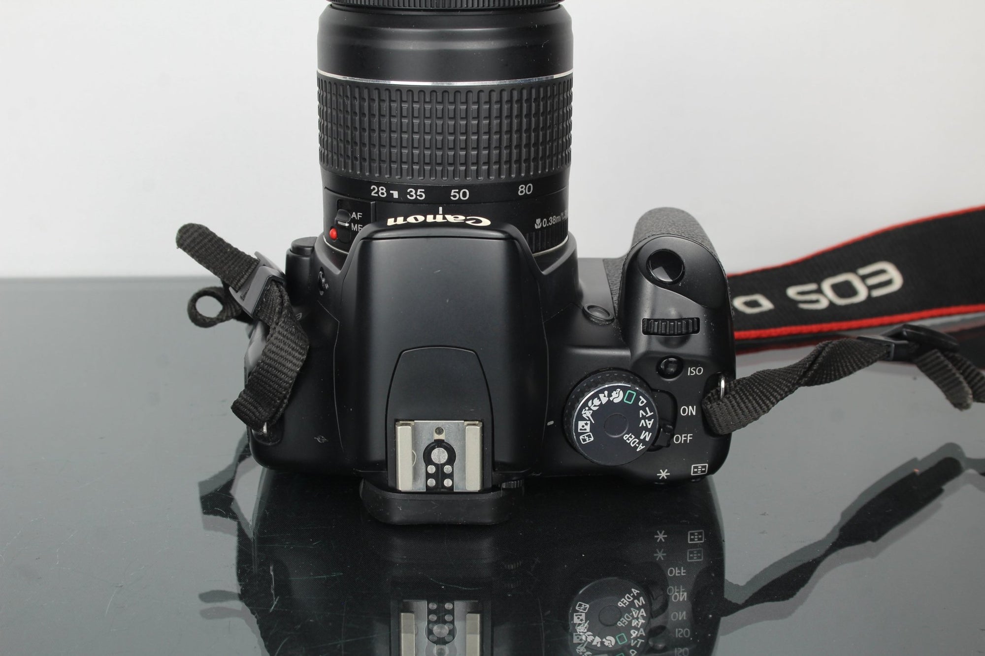 Canon EOS 450D + 28 - 80mm 1:3.5 - 5.6 Canon lens - Dutch|Thrift