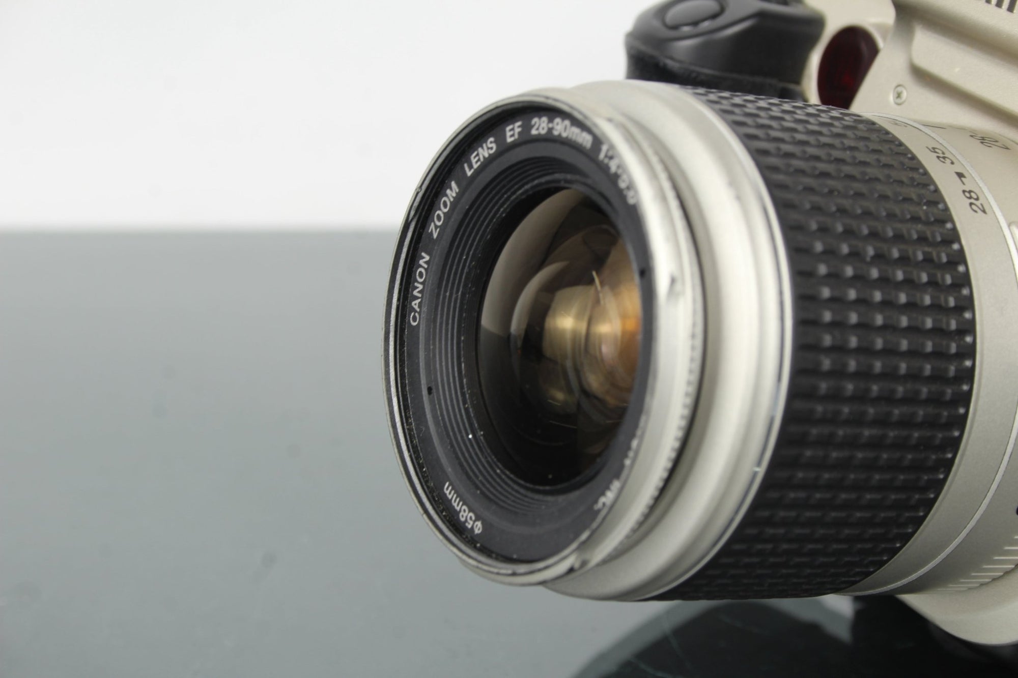 Canon EOS 50 + Canon EF 28 - 90mm 1:4 - 5.6 lens - Dutch|Thrift