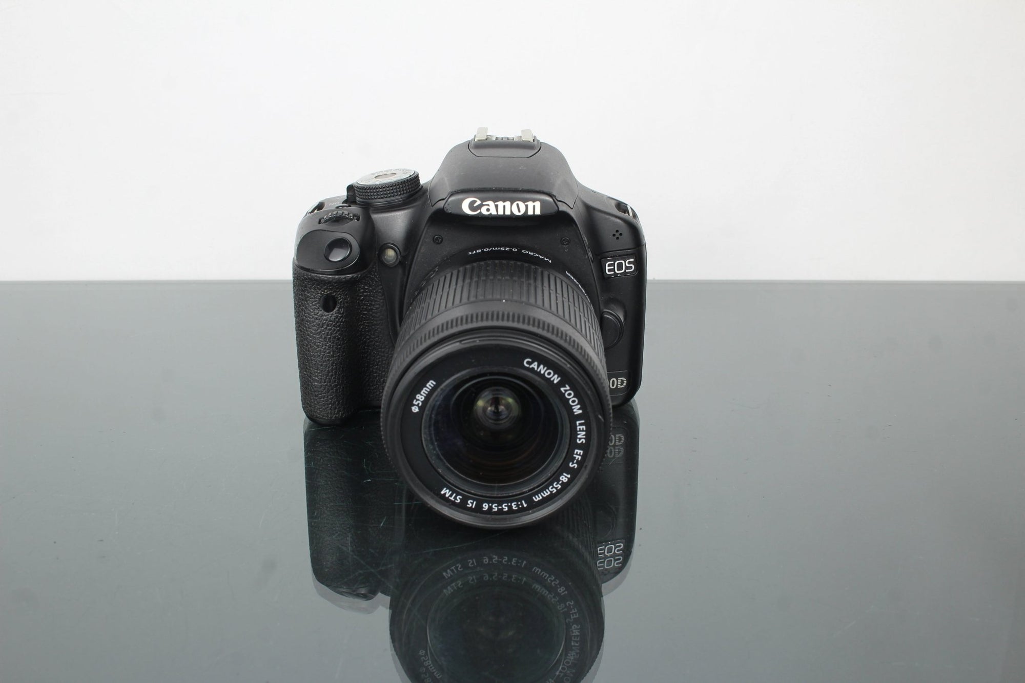 Canon EOS 500D + Canon lens - Dutch|Thrift