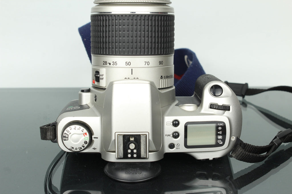 Canon EOS 500N + EF 28 - 90mm f/4 - 5.6 - Dutch|Thrift